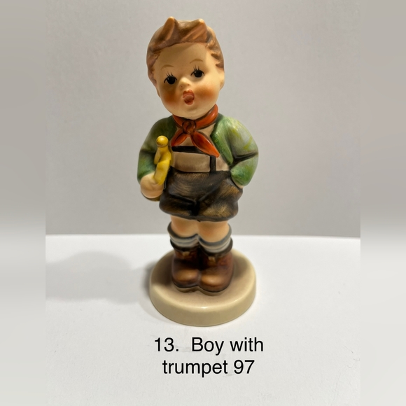 HUMMEL FIGURINE #97 RARE BLUE COAT TRUMPET BOY FULL BEE WESTERN GERMANY - Picture 1 of 4